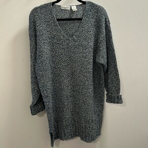 Bydesign Woman thigh length sweater size 1X blue white tweed knit 60%cotton